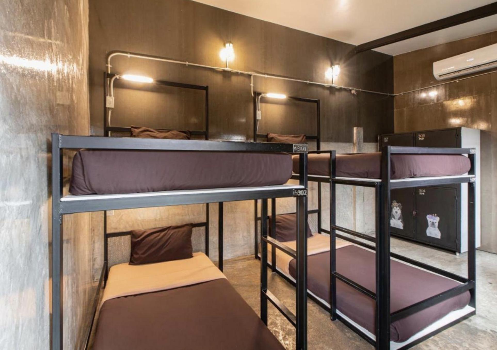 Area81 Hideout Hostel بانكوك المظهر الخارجي الصورة